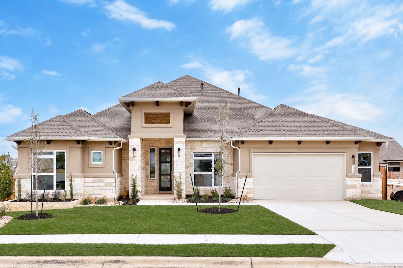120 Chantilly Way